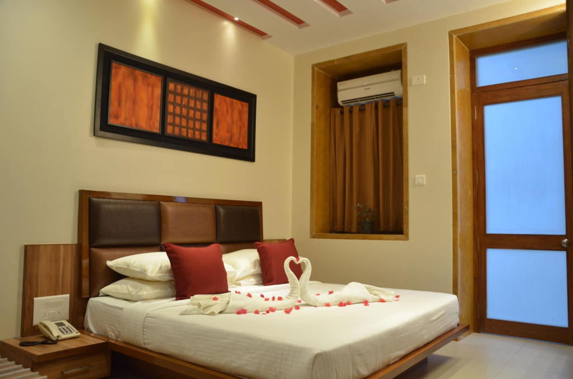 Sea Palace Hotel - Near Gateway Of India Mumbai Bagian luar foto
