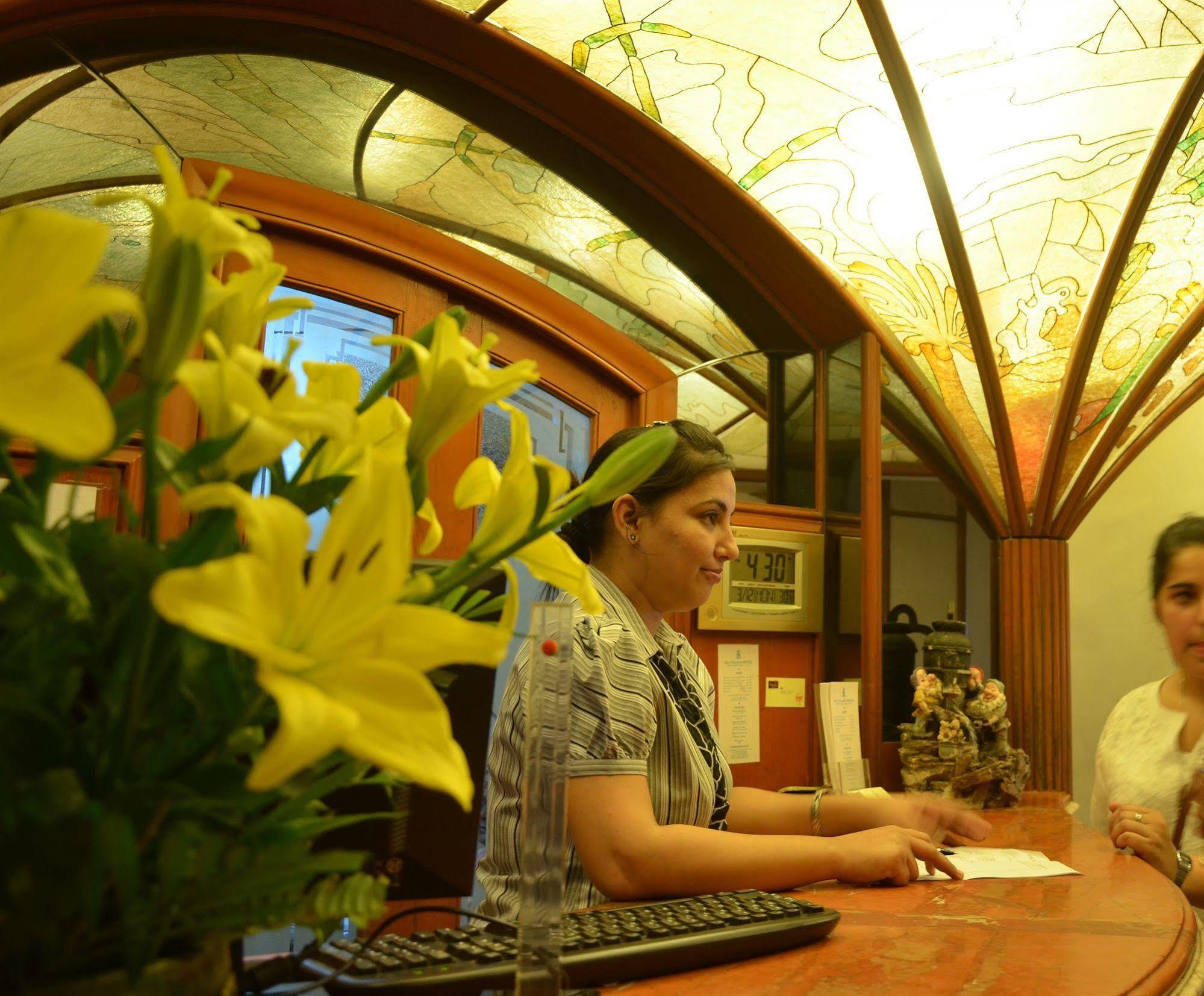 Sea Palace Hotel - Near Gateway Of India Mumbai Bagian luar foto